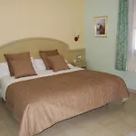 Hotel Masia Del Cadet 3*